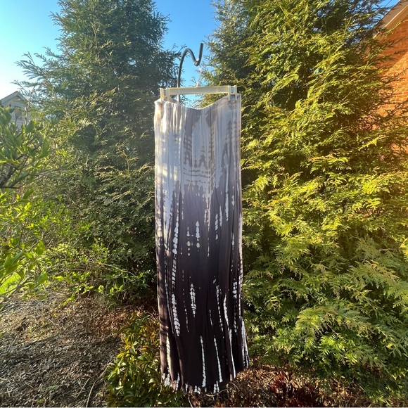 Strapless Maxi Dress - Picture 7 of 7